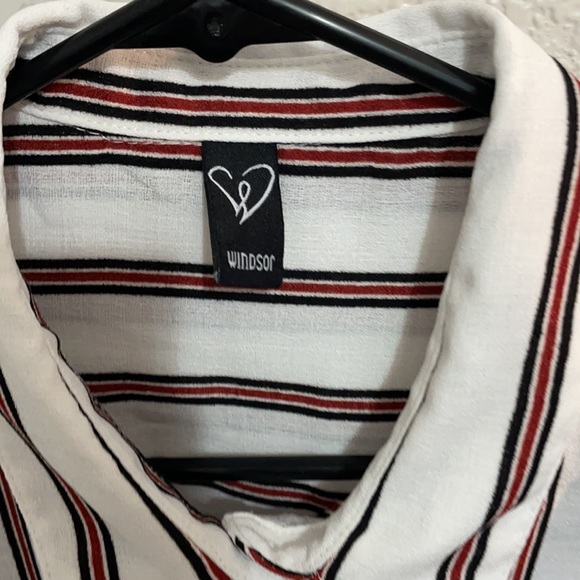 Striped Blouse, red,black, white with collar.Women’s size Large - Picture 2 of 3